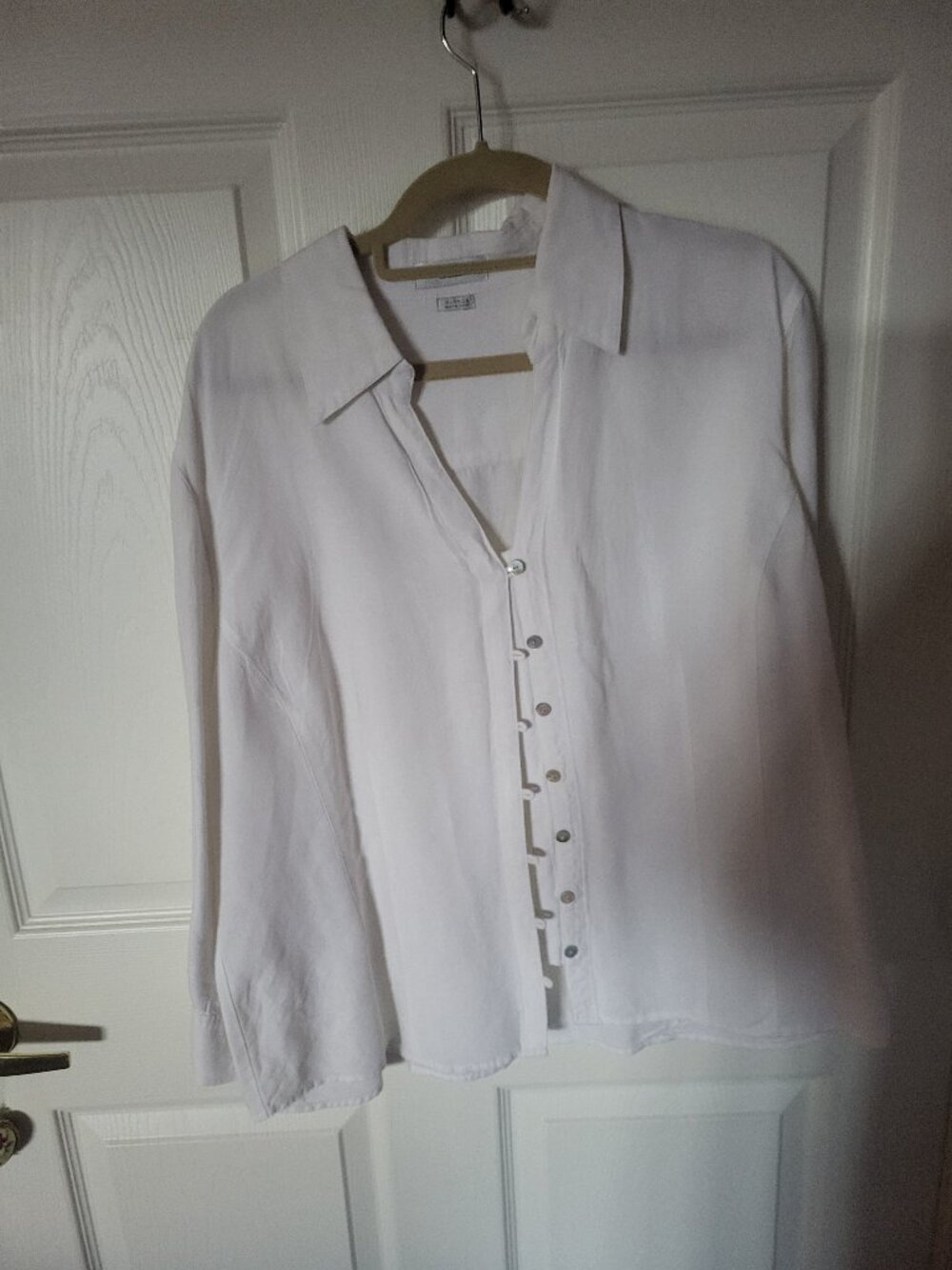 Women's Van Heusen Women's Classic White Loop-Button Top (XL)